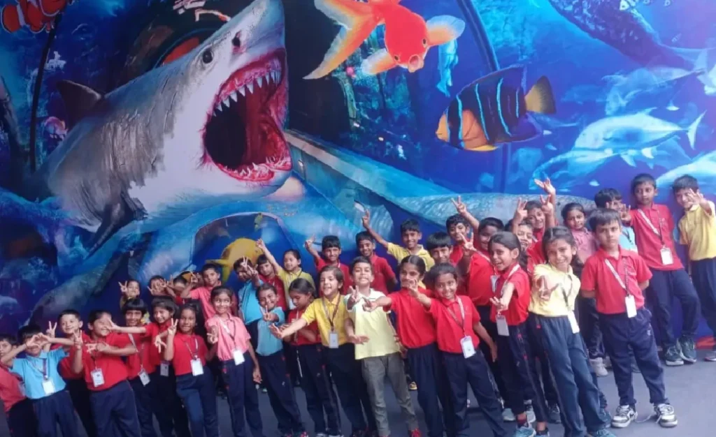 Excursion to the Aquarium1