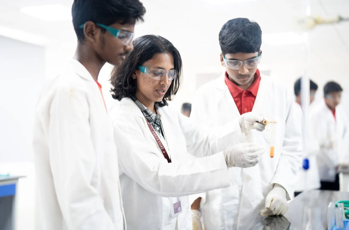 Strong Curriculum Expertise