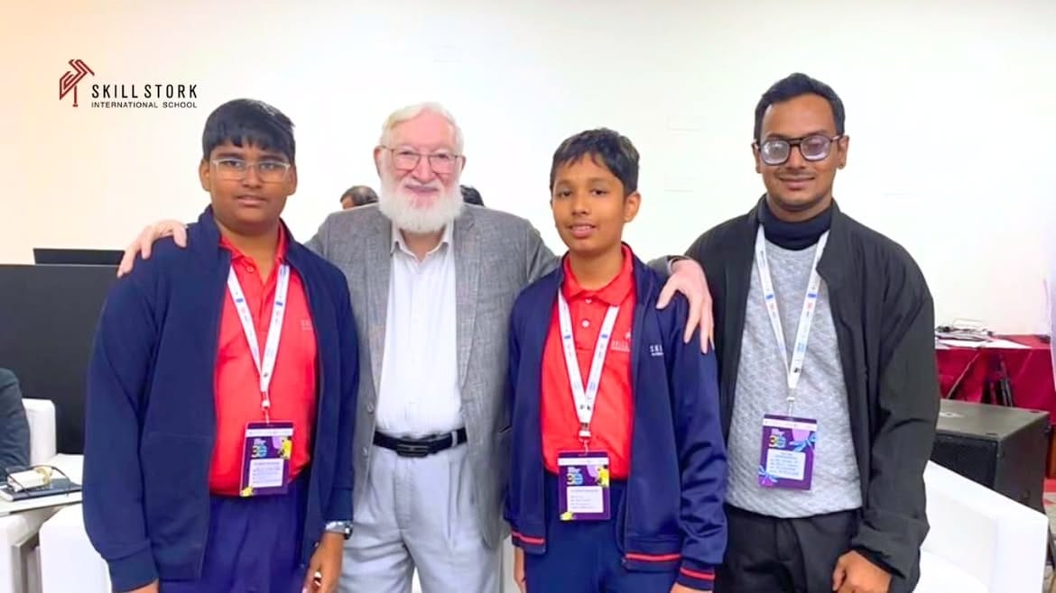 MCOP 6 final team with guest
